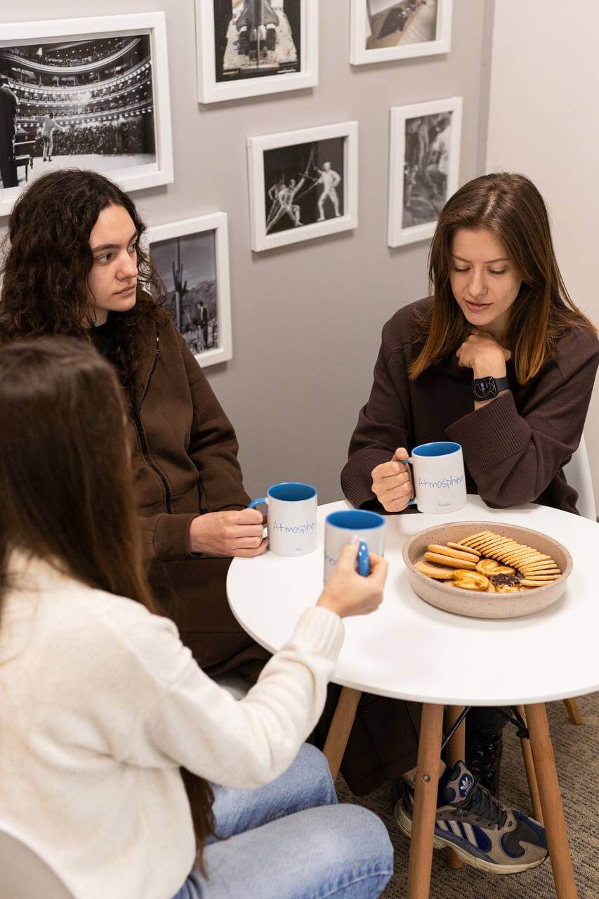 Зона відпочинку в коворкінгу Atmosphere, Рівне