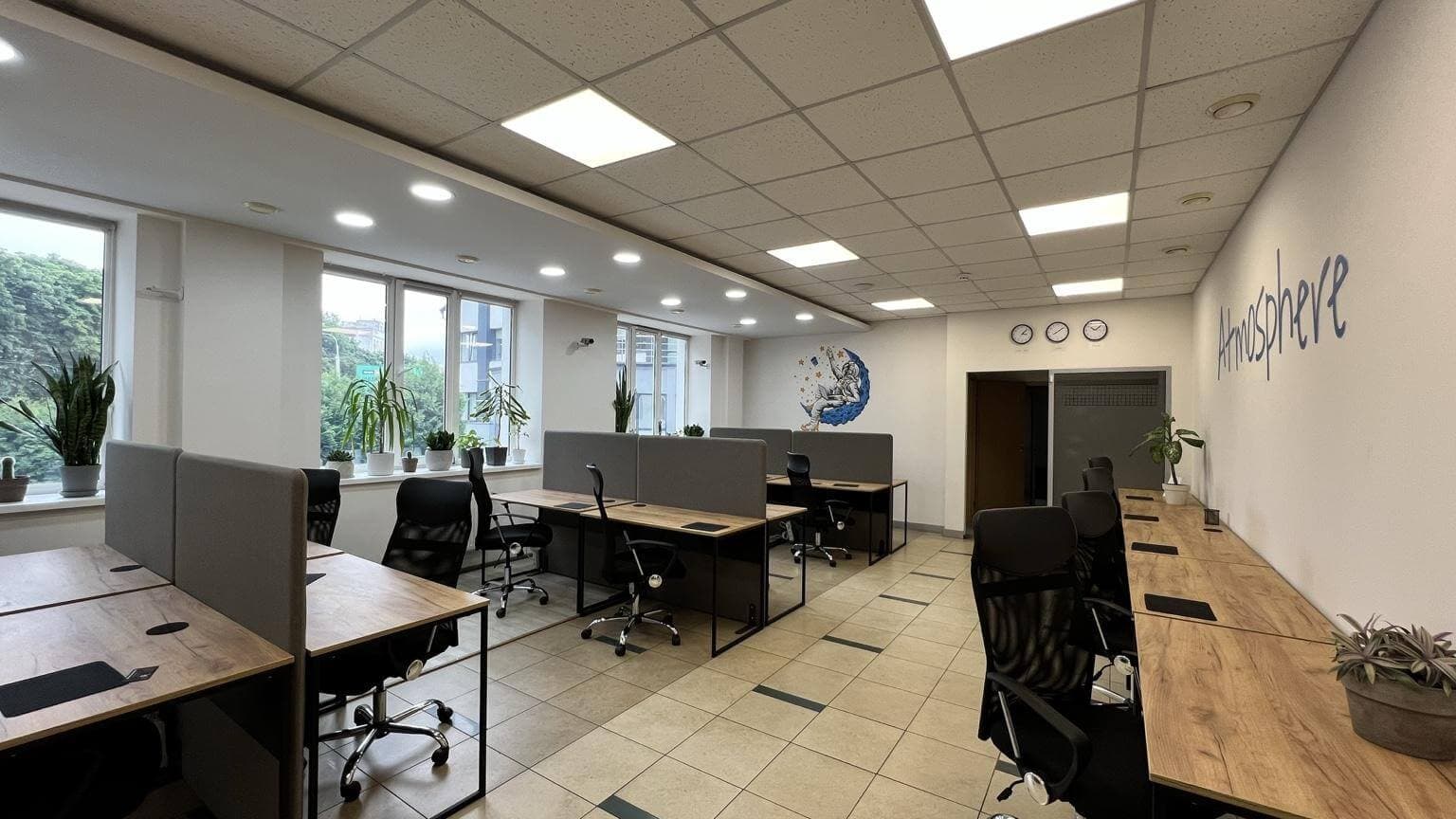 Інтерʼєр коворкінгу Atmosphere, місто Рівне